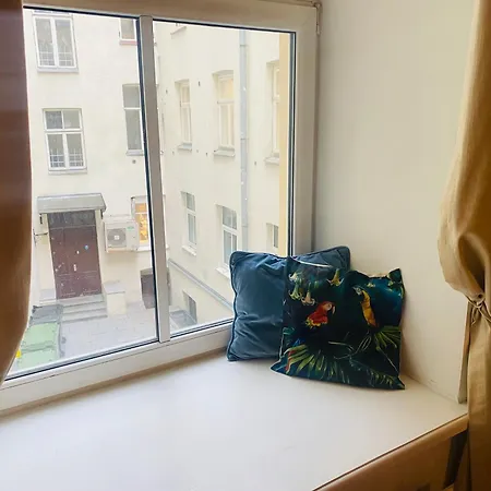 Cozy Oldtown Apartment Next Of Town Hall Square Tallinn Exterior photo